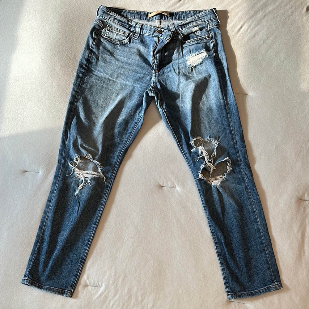 Women’s Distressed Blue Jeans